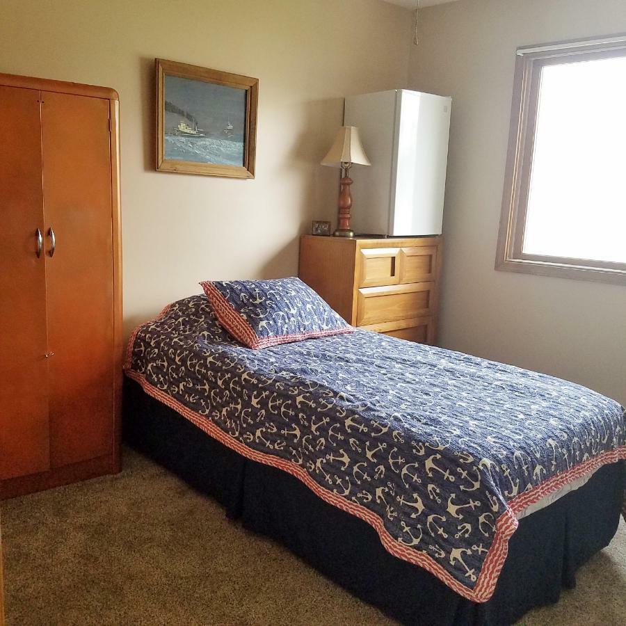 Hampton House Διαμέρισμα Clinton Township Εξωτερικό φωτογραφία