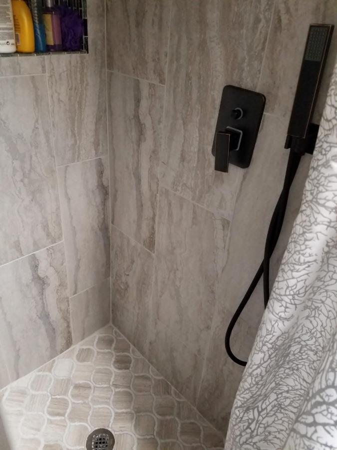 Hampton House Διαμέρισμα Clinton Township Εξωτερικό φωτογραφία